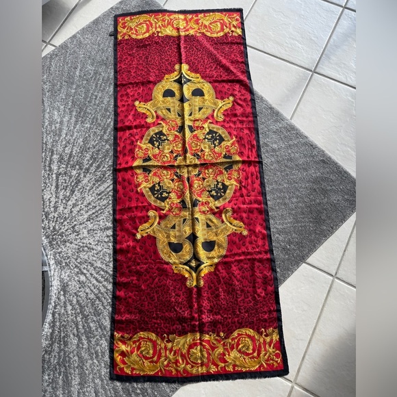 Atelier Versace Silk Scarf Baroque Gold, Red, Black, 68” – Made in Italy - Picture 12 of 13